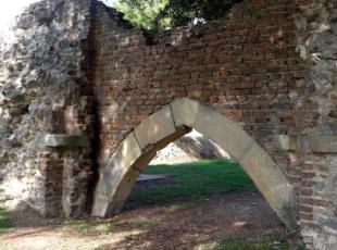 Porta Galliana prima dei lavori di recupero